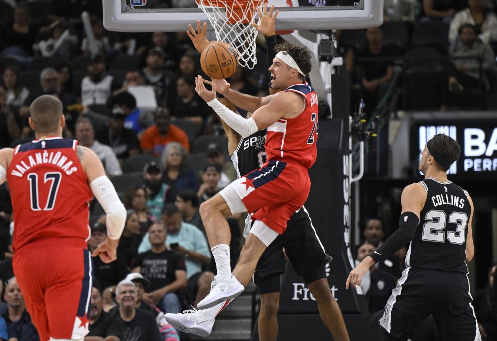 似伤病缺席 似伤病缺席